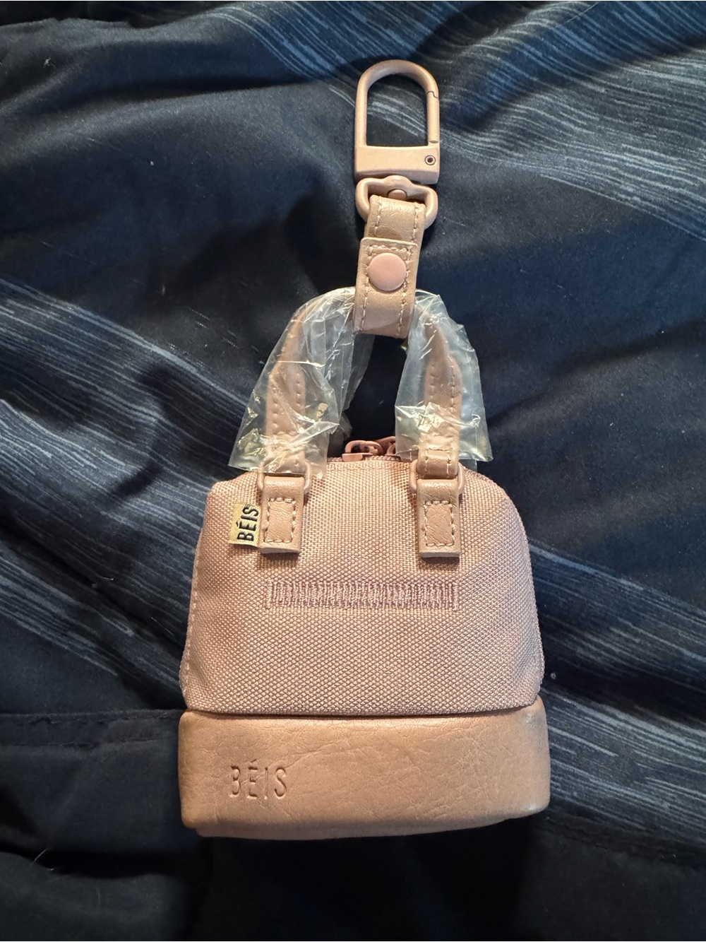 BEIS Blush Mini Weekender Keychain in Atlas Pink